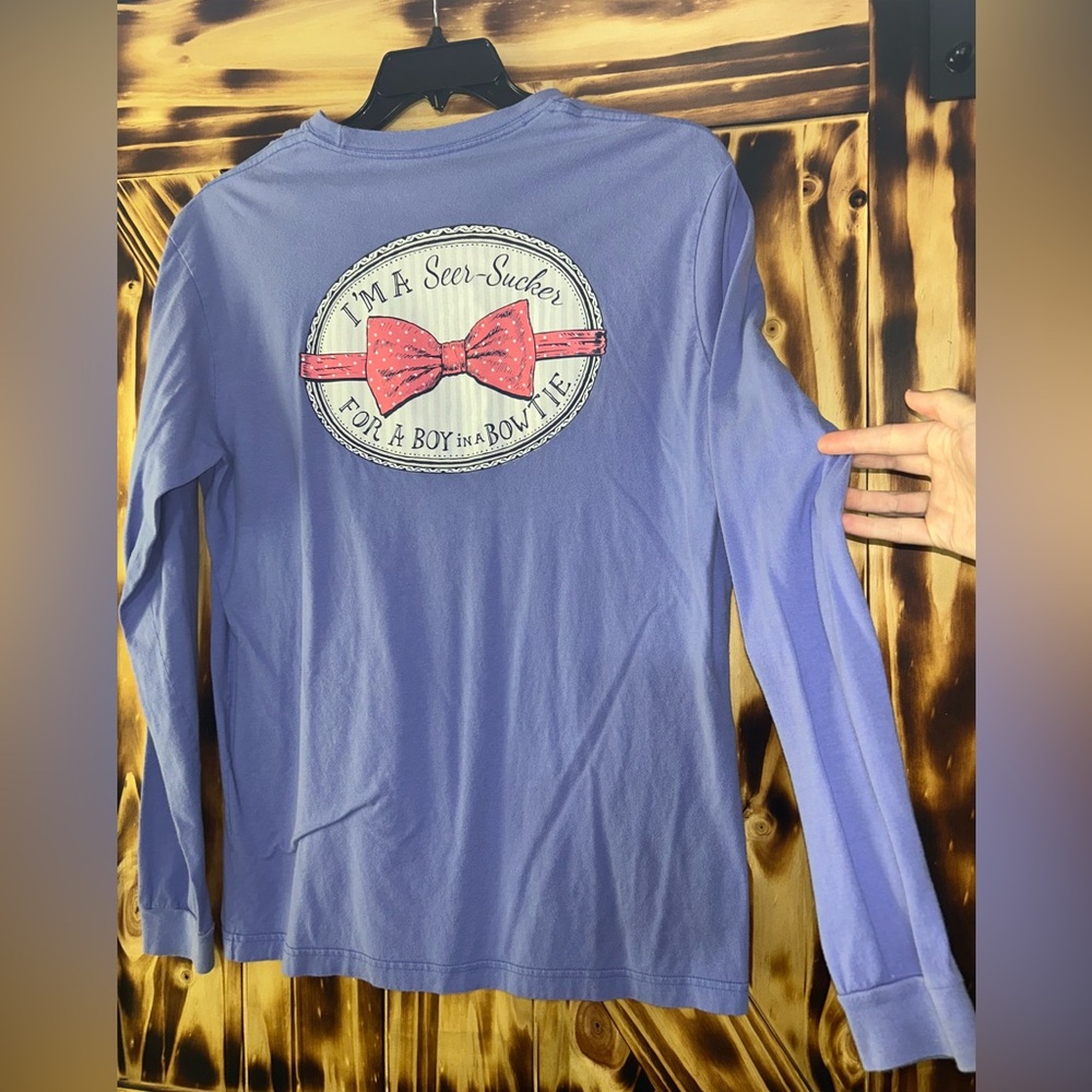 Graphic Long Sleeve Shirt with Bow Tie Design